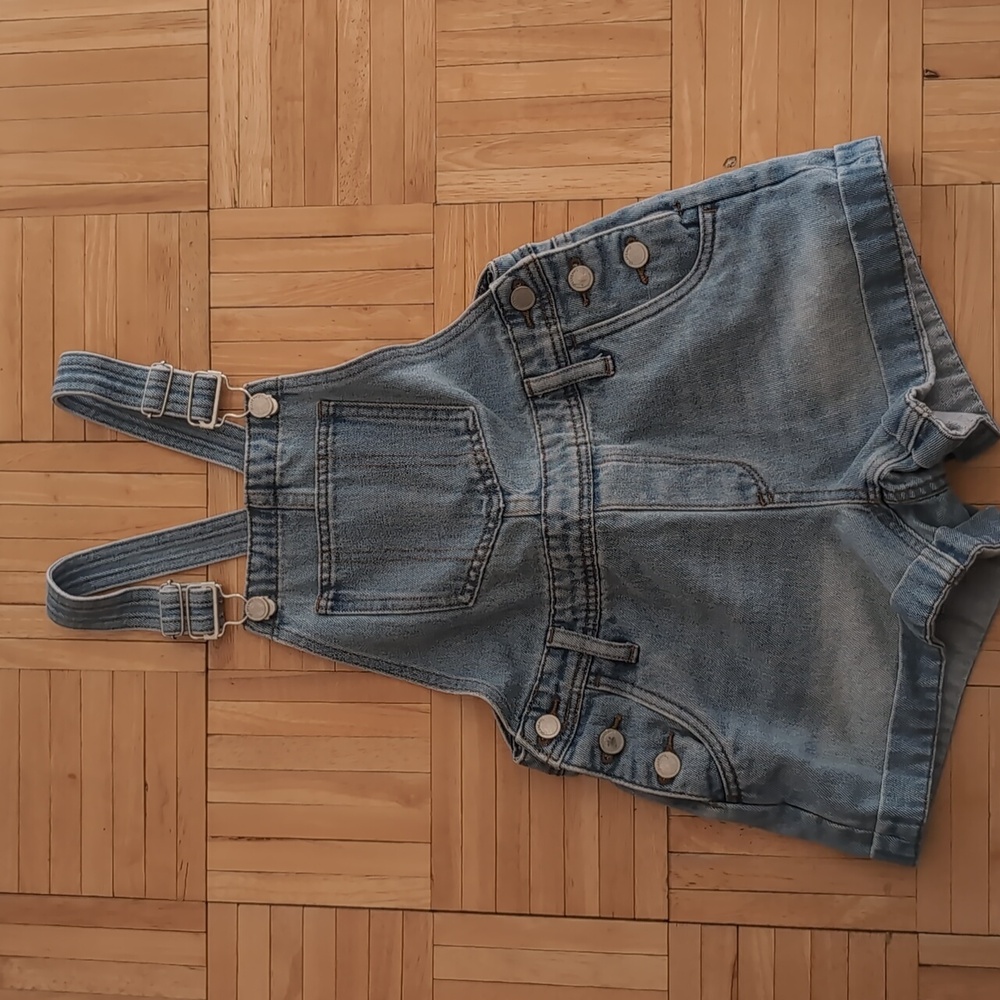 Girls Blank NYC size 8 denim overalls